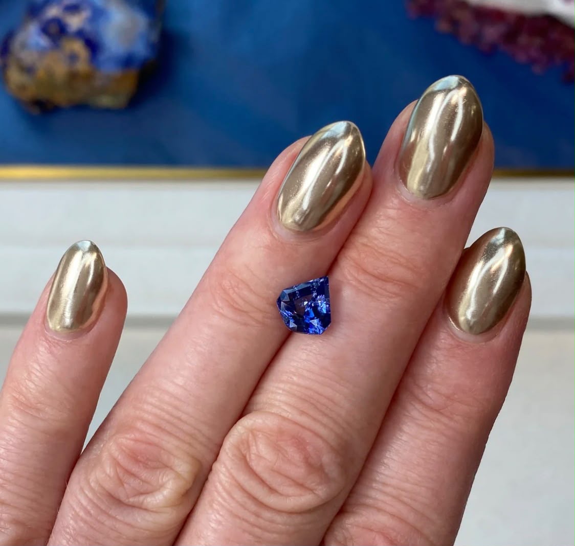 Natural2.09ct Blue  sapphire Gemstone